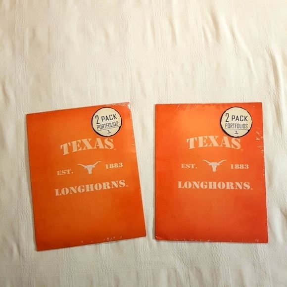 Texas Longhorns 2 sets of 2 pack portfolios, sealed - Picture 1 of 5